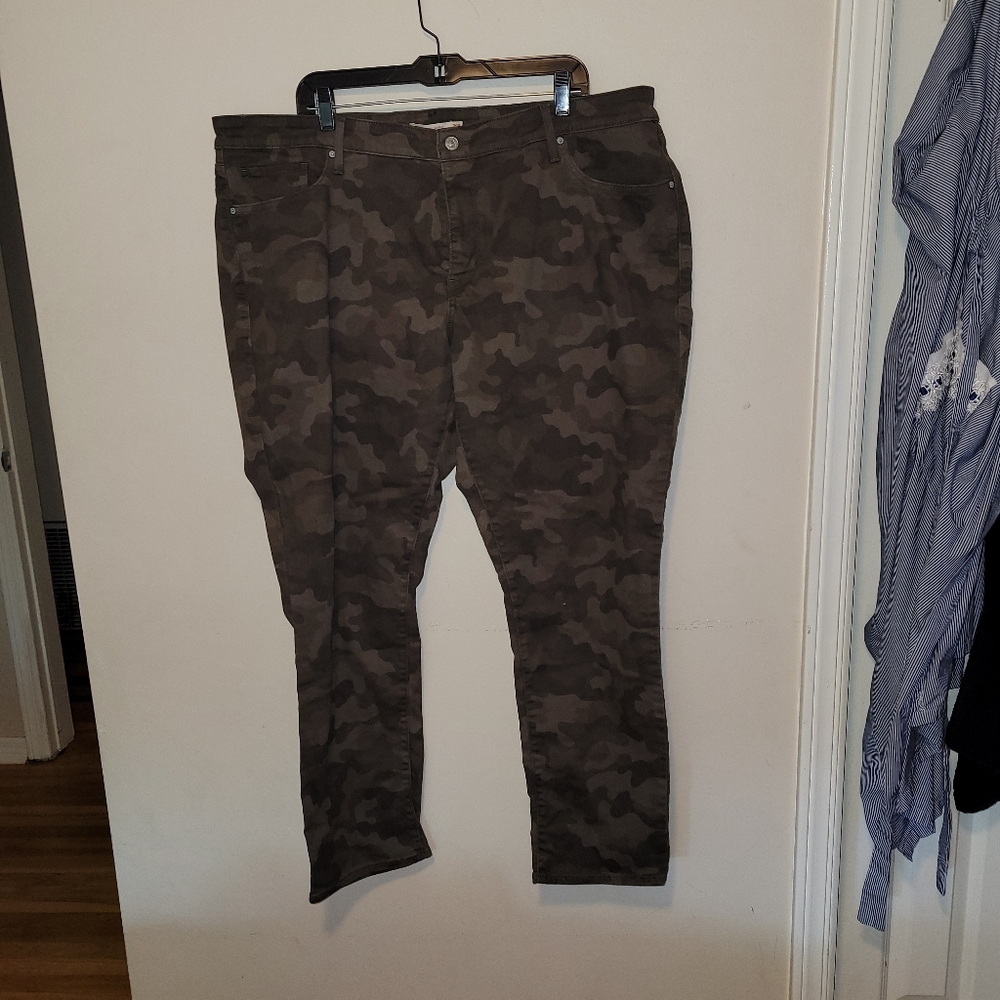 Levi's 311 Camo Shaping Skinny Jeans Plus Size 26W